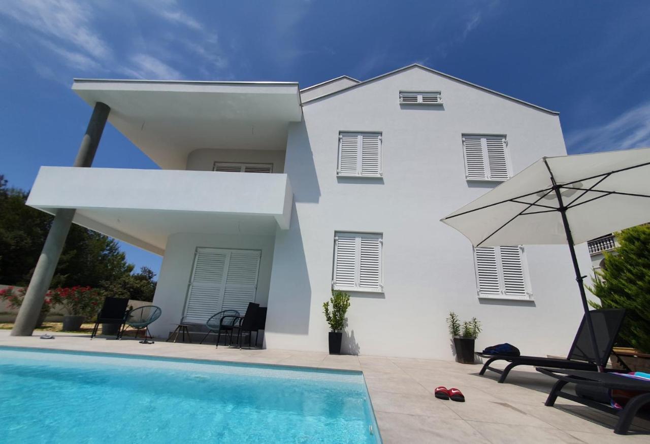Haus Dalmatia With Heated Pool Lejlighed Bibinje Eksteriør billede