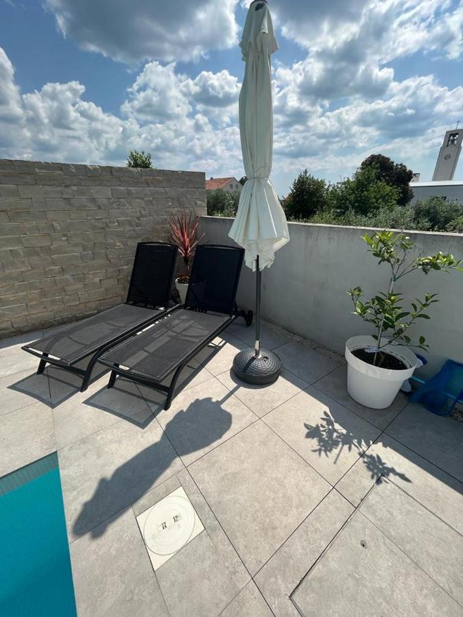 Haus Dalmatia With Heated Pool Lejlighed Bibinje Eksteriør billede